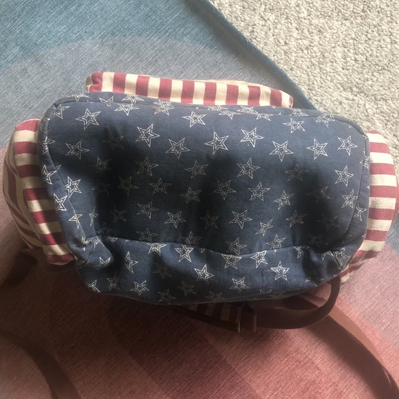 Quagga Red White & Blue American Flag Canvas Backpack - Picture 12 of 13